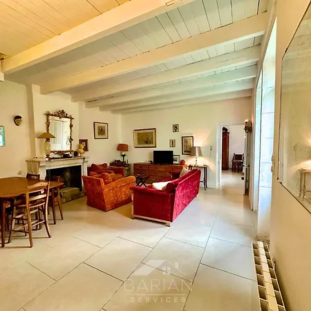 Charmante Maison Familiale - Grande Capacite